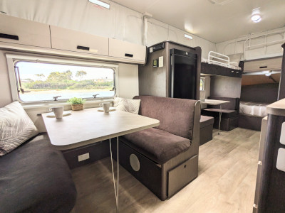 The-Sutherland-Jayco-Expanda-400x300-1