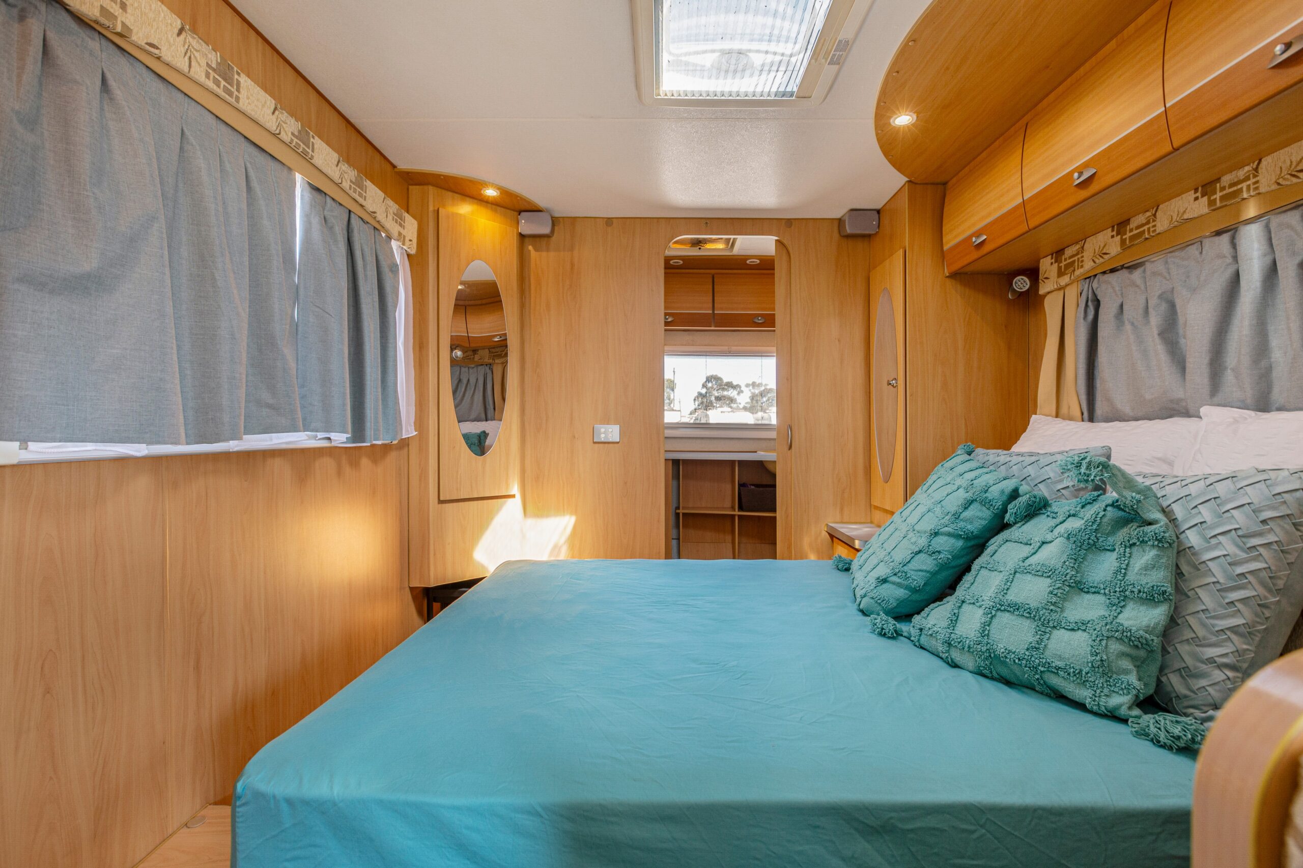 Christina Avan Eurostar - bed resized