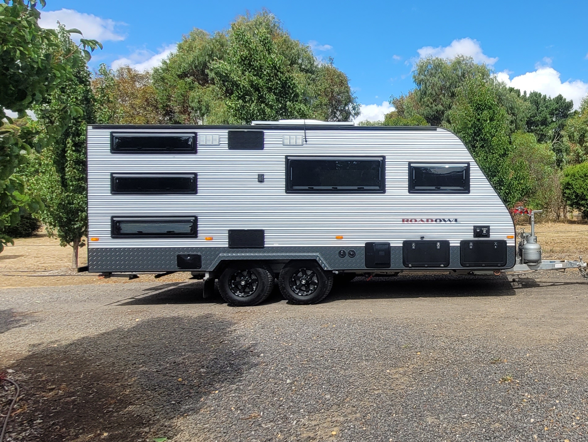 Wandering Owl - Header Desktop Tablet