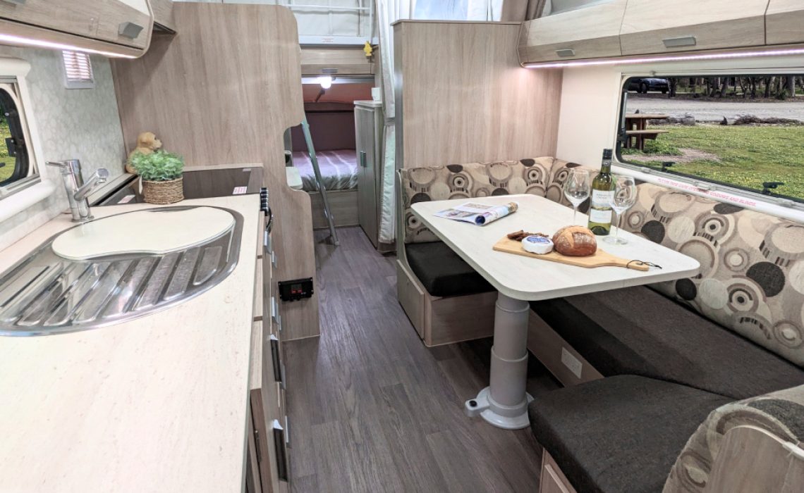 2017 Jayco Expanda 18.58