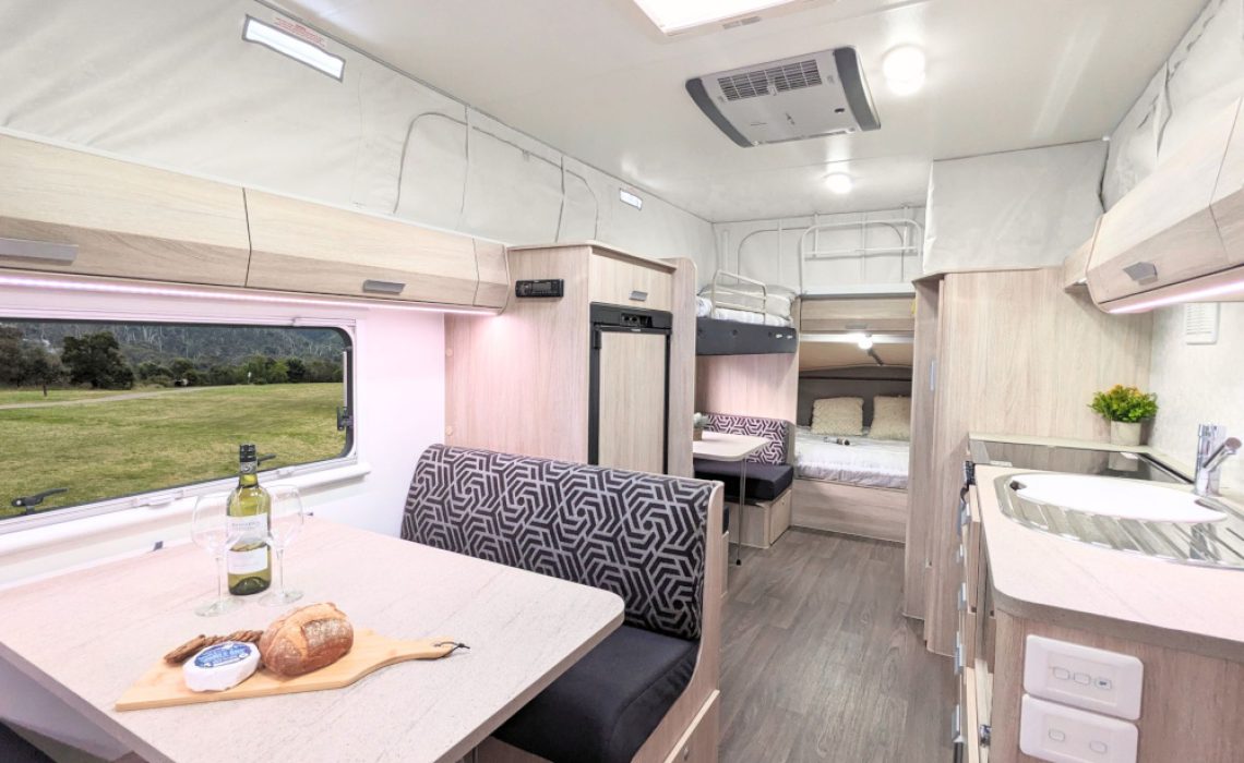 Jayco Expanda - Internal 3